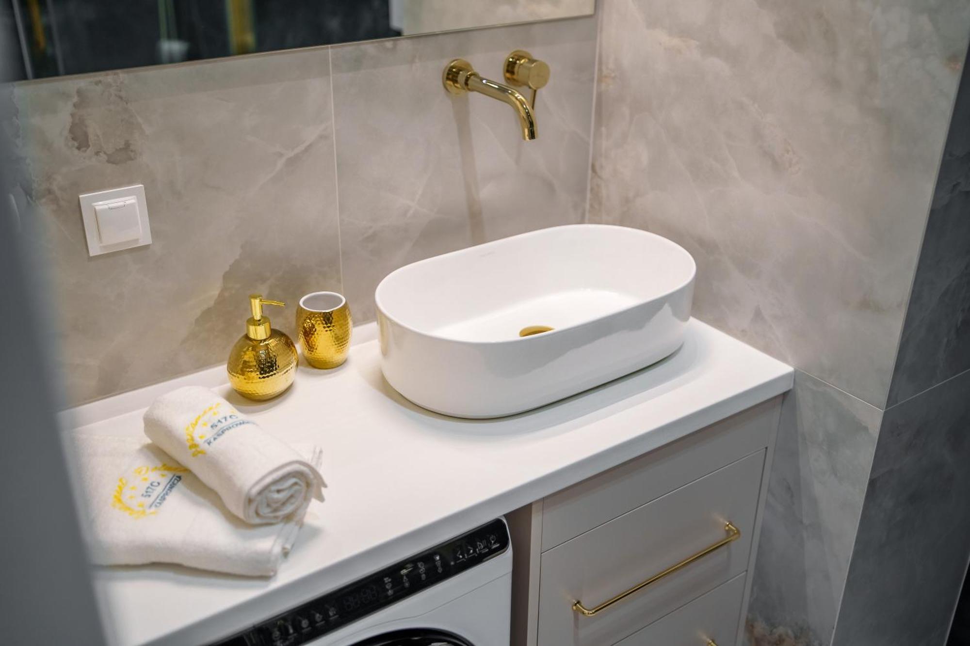 Apartament Delux Kasprowicza 20C Prywatny Parking Basen Sauna Oraz Silownia W Cenie كولوبرزيغ المظهر الخارجي الصورة